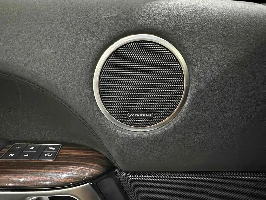 Land Rover Range Rover 2018 — фото 18