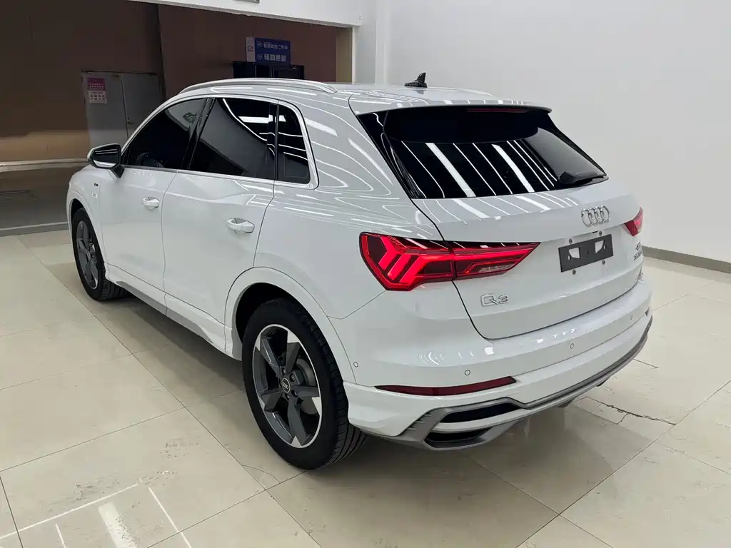 Audi Q3 2022