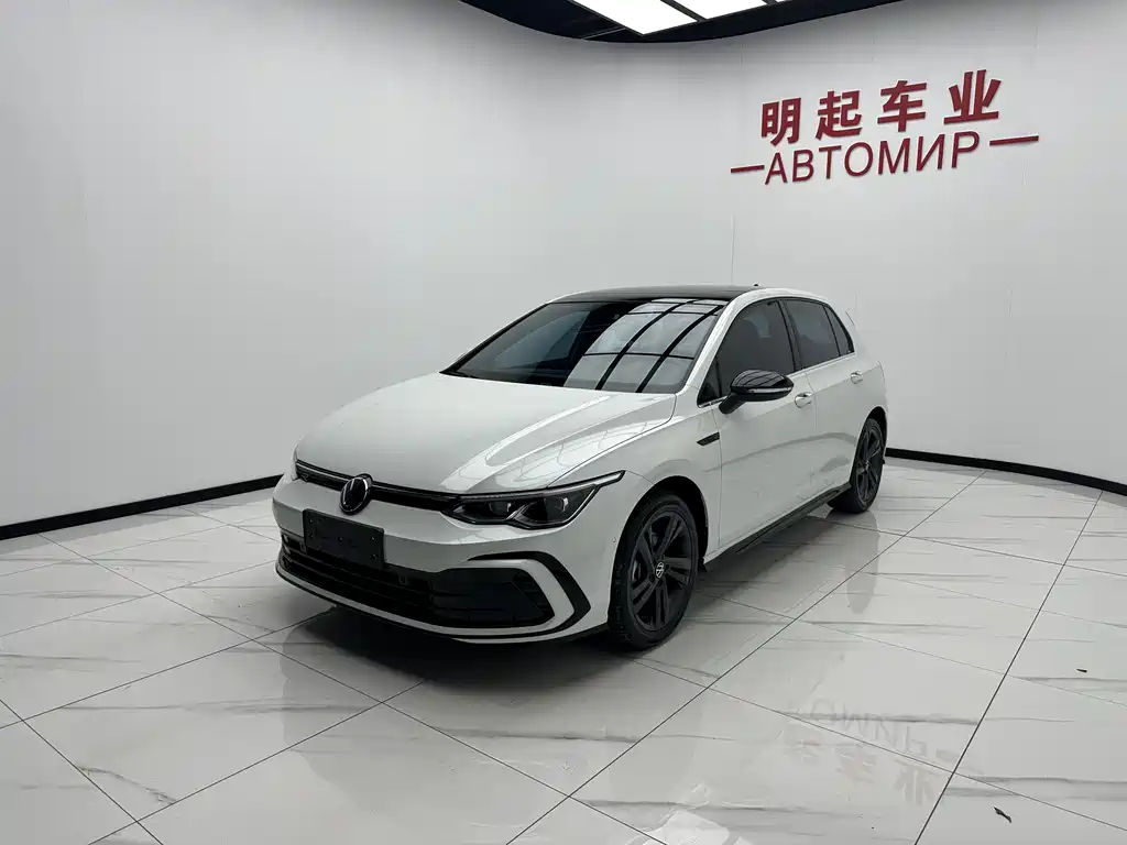 Volkswagen Golf 2024