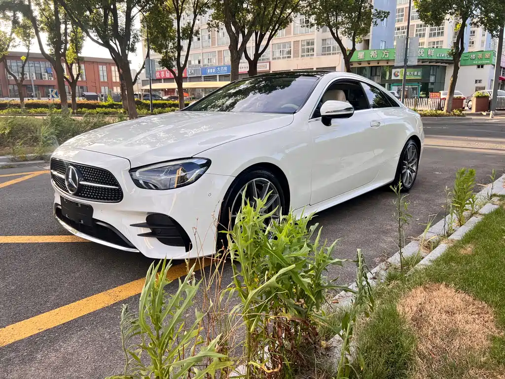 Mercedes-Benz E-Class 2021