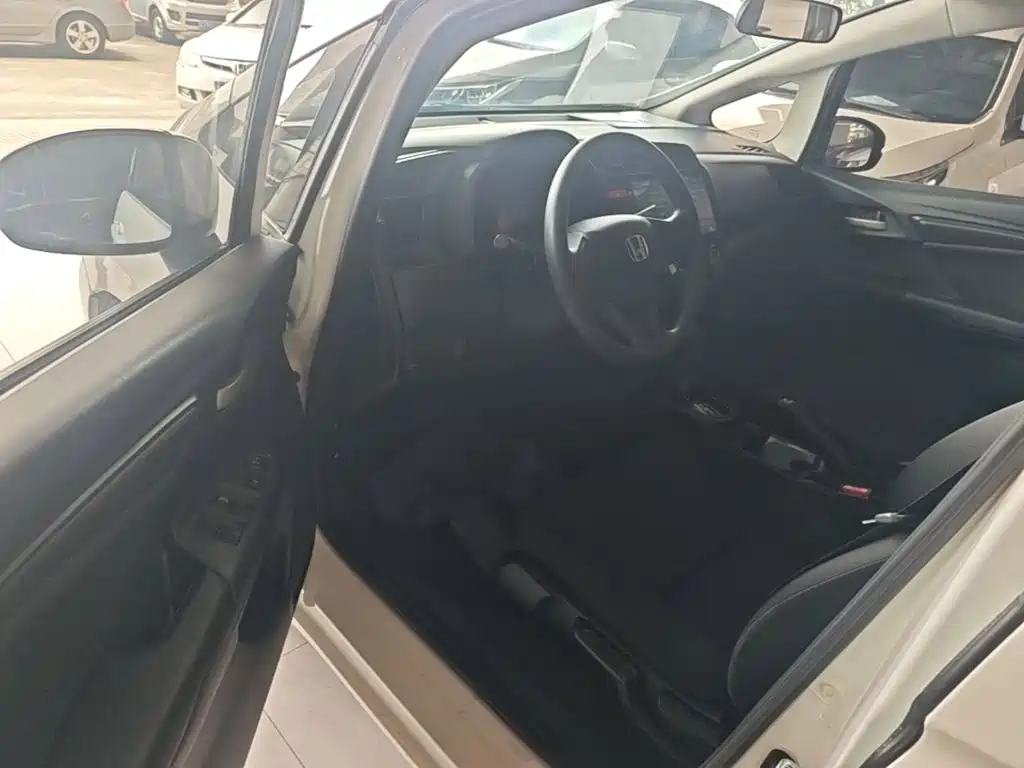 Honda Fit 2014 — фото 16