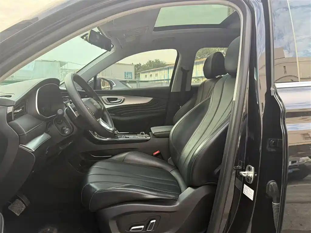 Roewe RX5 MAX 2021 — фото 16