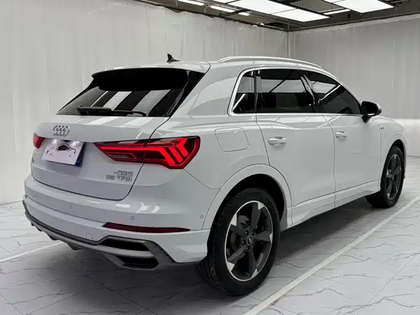 Audi Q3 2022