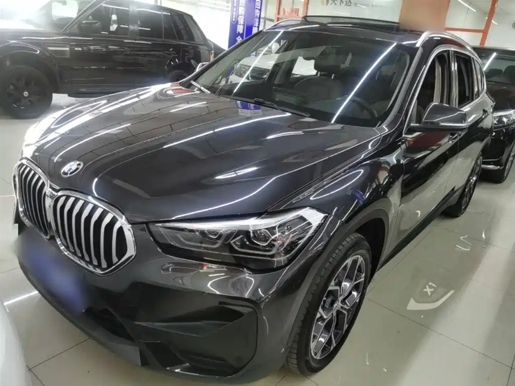 BMW X1 2022 — фото 1
