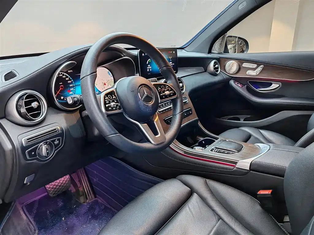 Mercedes-Benz GLC 2020 — фото 14