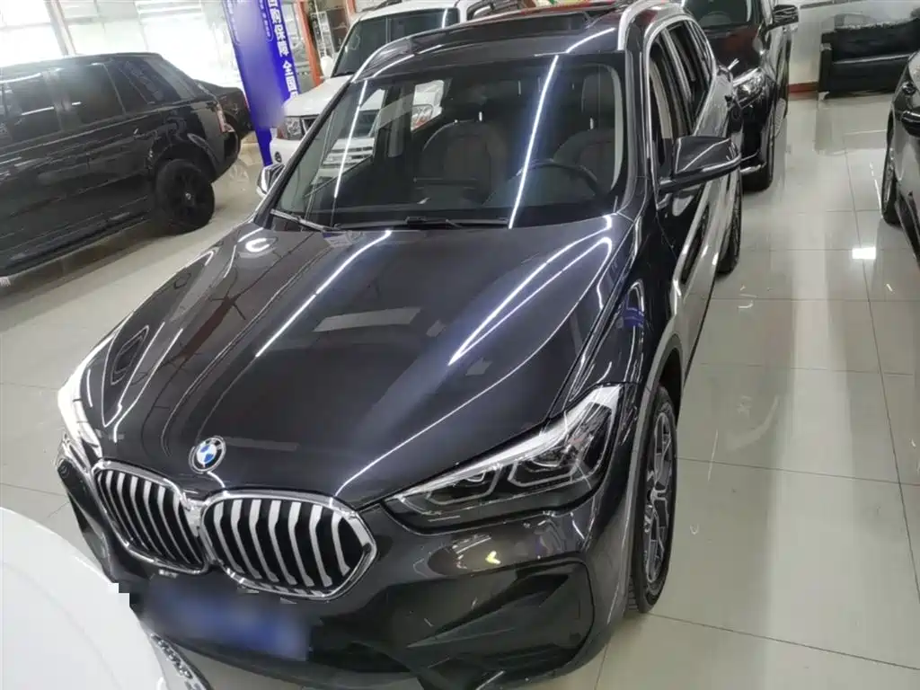 BMW X1 2022 — фото 3