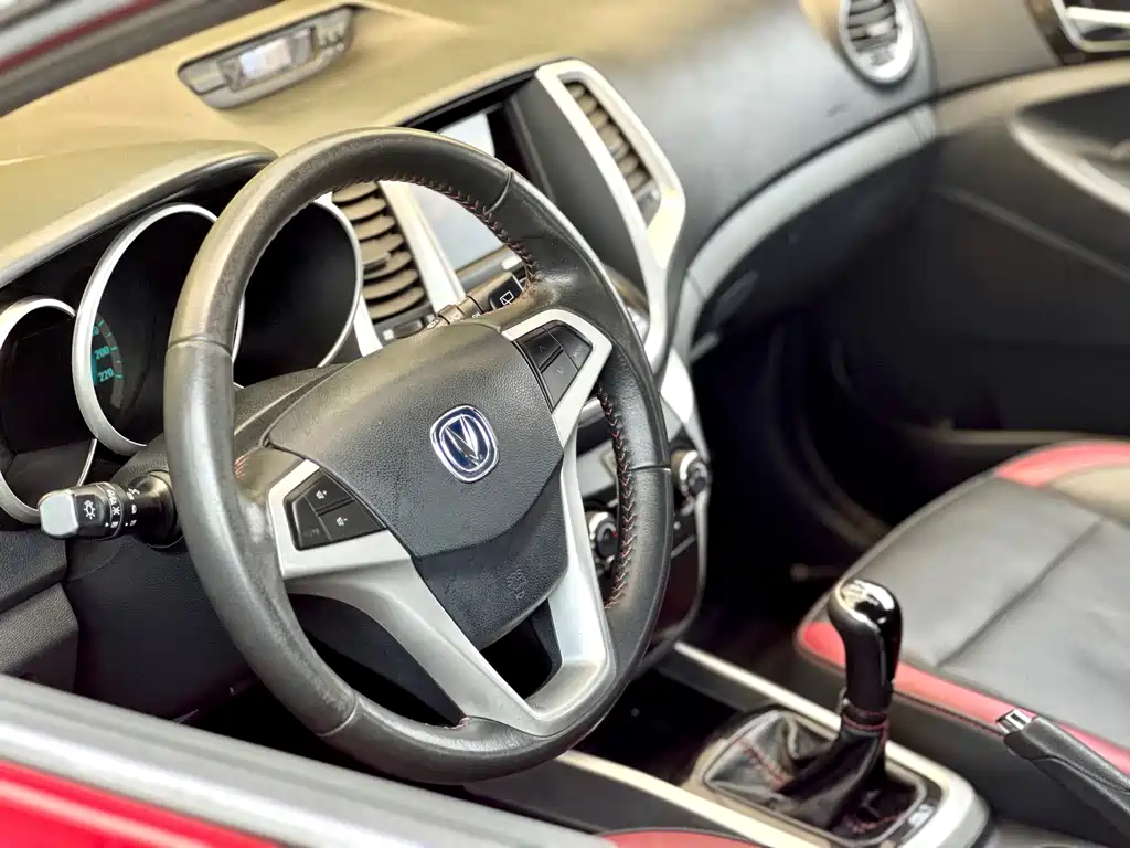 Changan Eado XT 2014 — фото 20