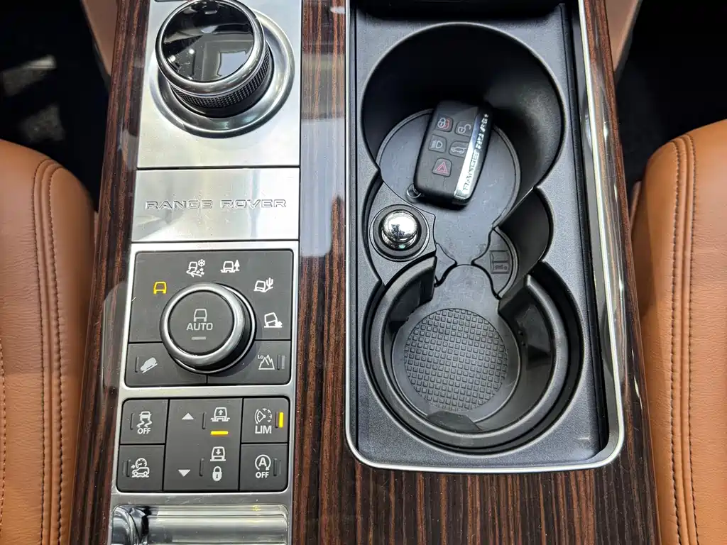 Land Rover Range Rover 2018 — фото 13