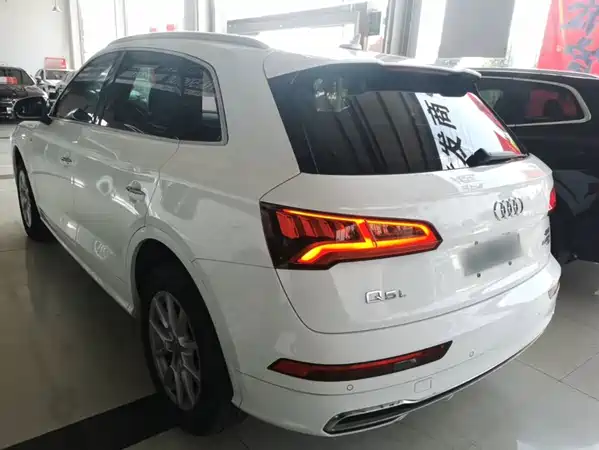 Audi Q5L 2019