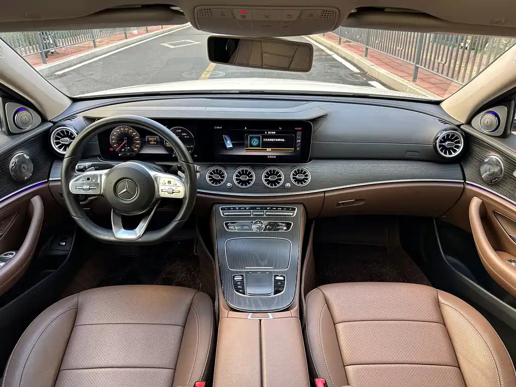 Mercedes-Benz E-Class 2020 — фото 5