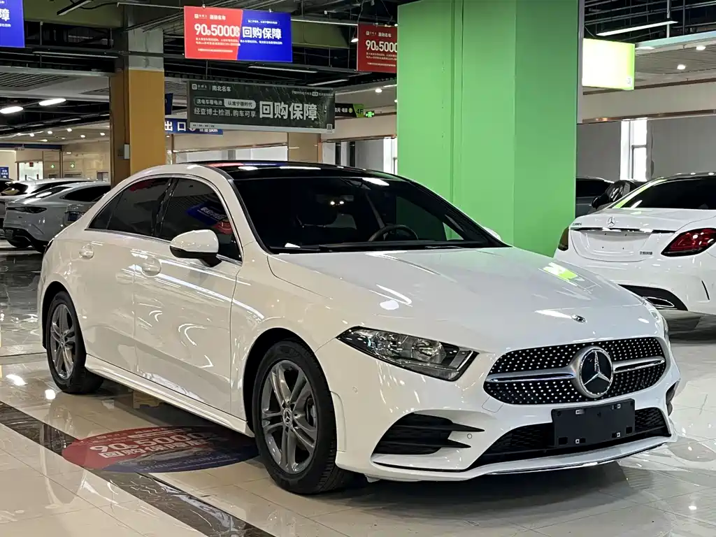Mercedes-Benz A-Class 2021 — фото 3
