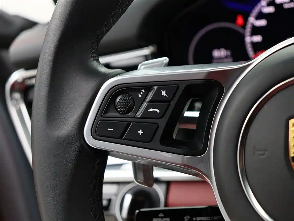 Porsche Panamera 2020 — фото 19