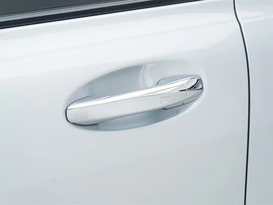 Mercedes-Benz GLB AMG 2025 — фото 22