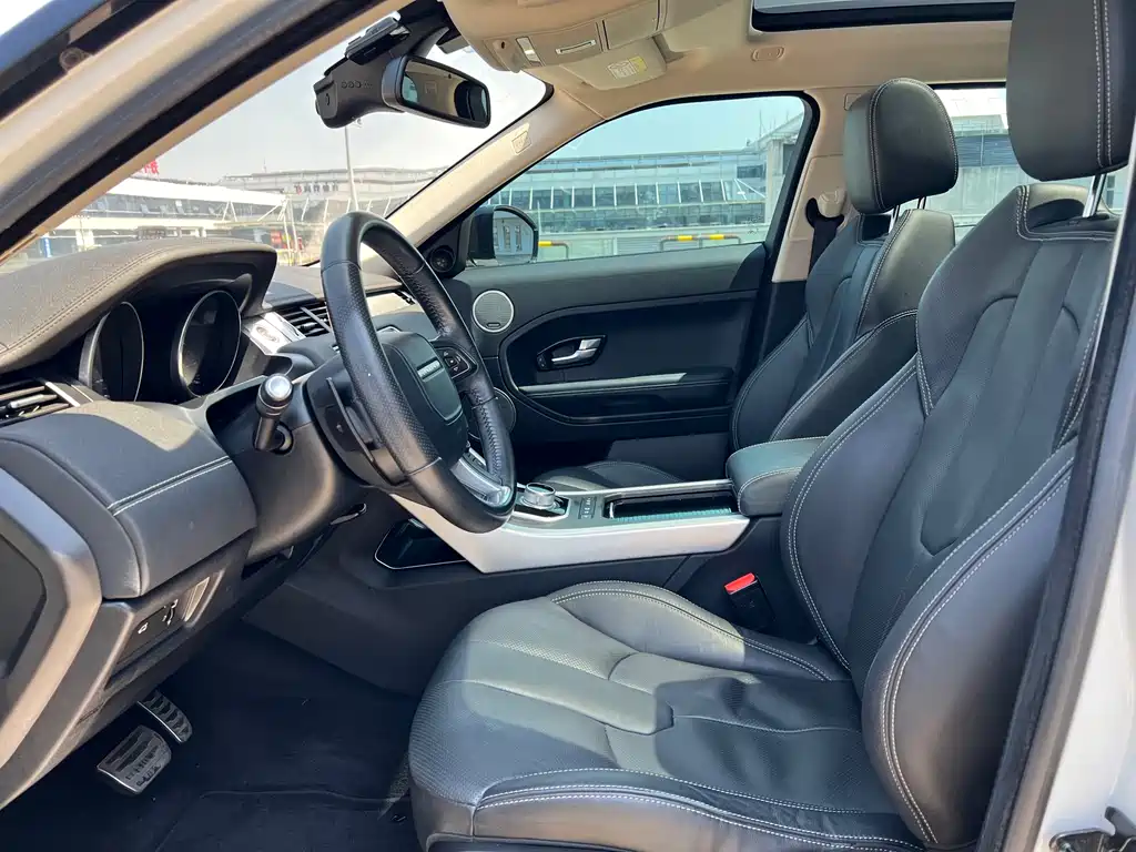 Land Rover Evoque 2016 — фото 13