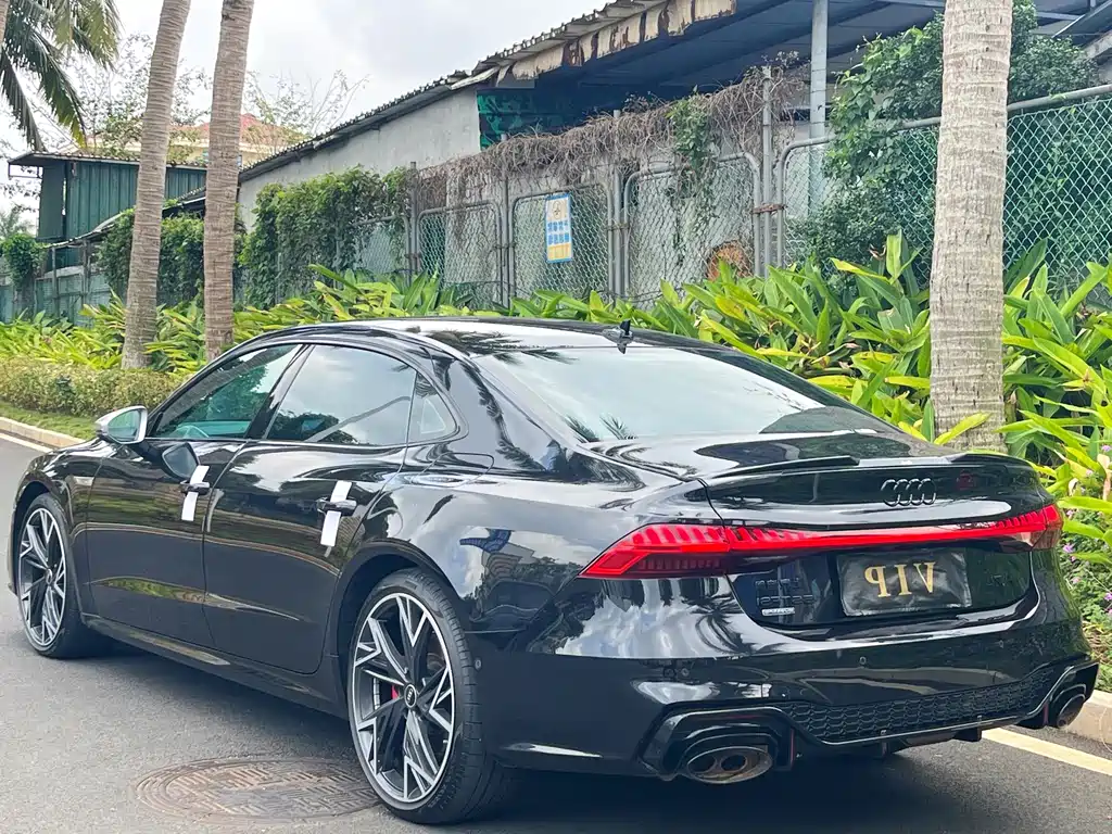 Audi A7L 2024 — фото 9