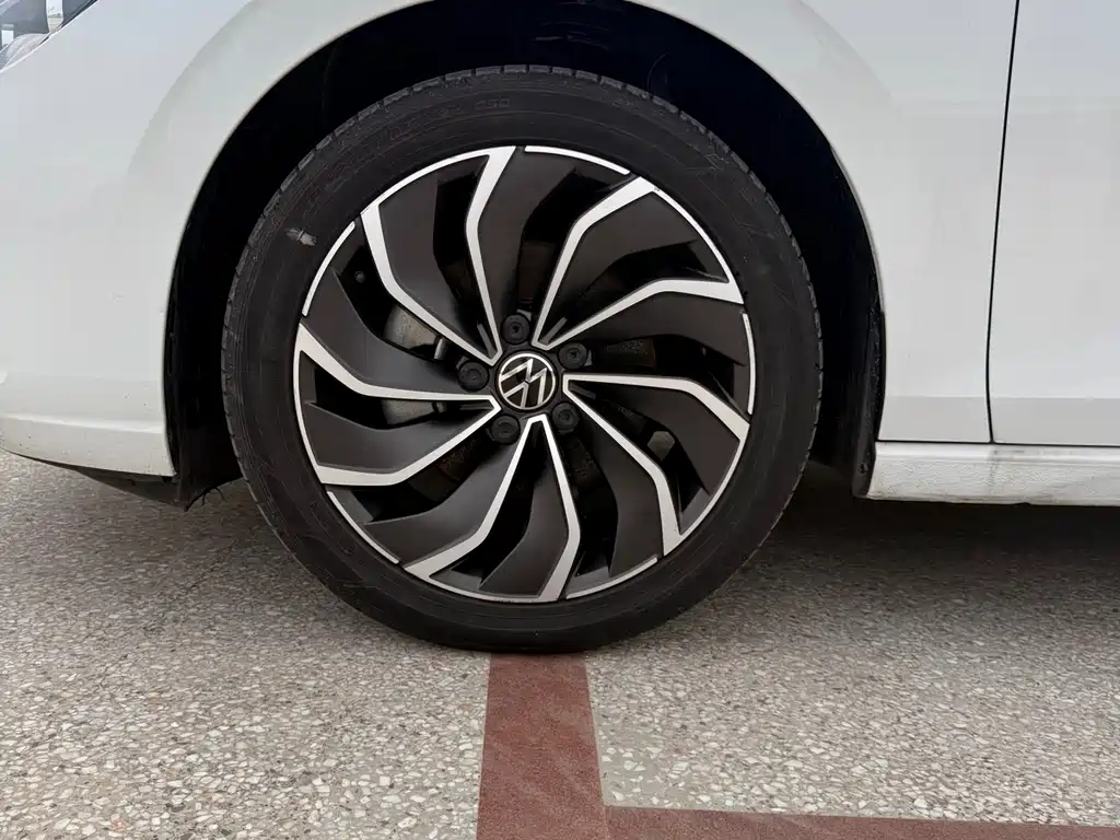 Volkswagen Golf 2020