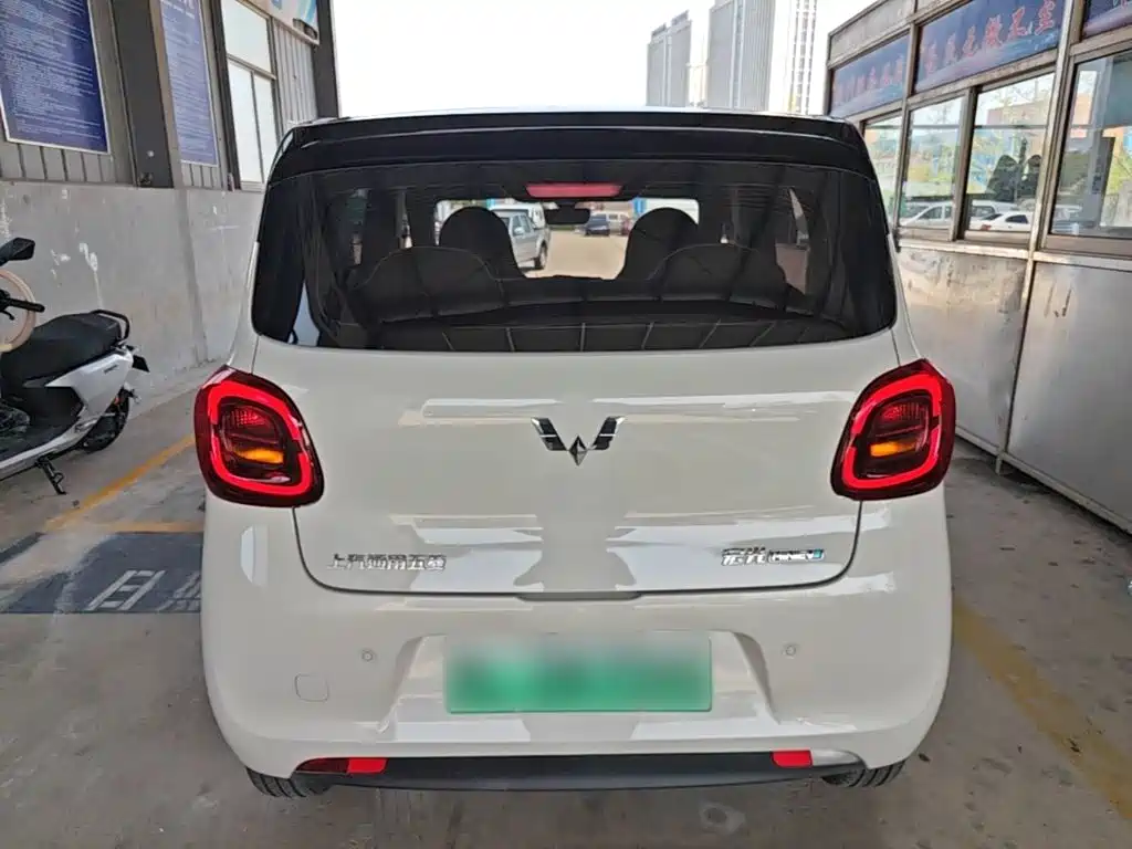 Wuling Hongguang MINIEV 2025