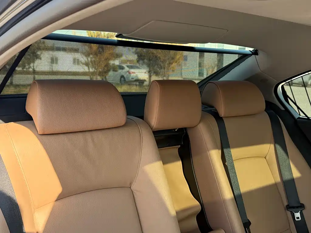 BMW 7 Series 2015 — фото 41