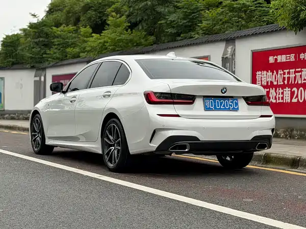 BMW 3 Series 2022