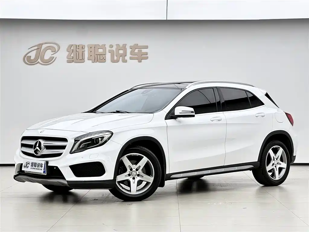 Mercedes-Benz GLA 2015