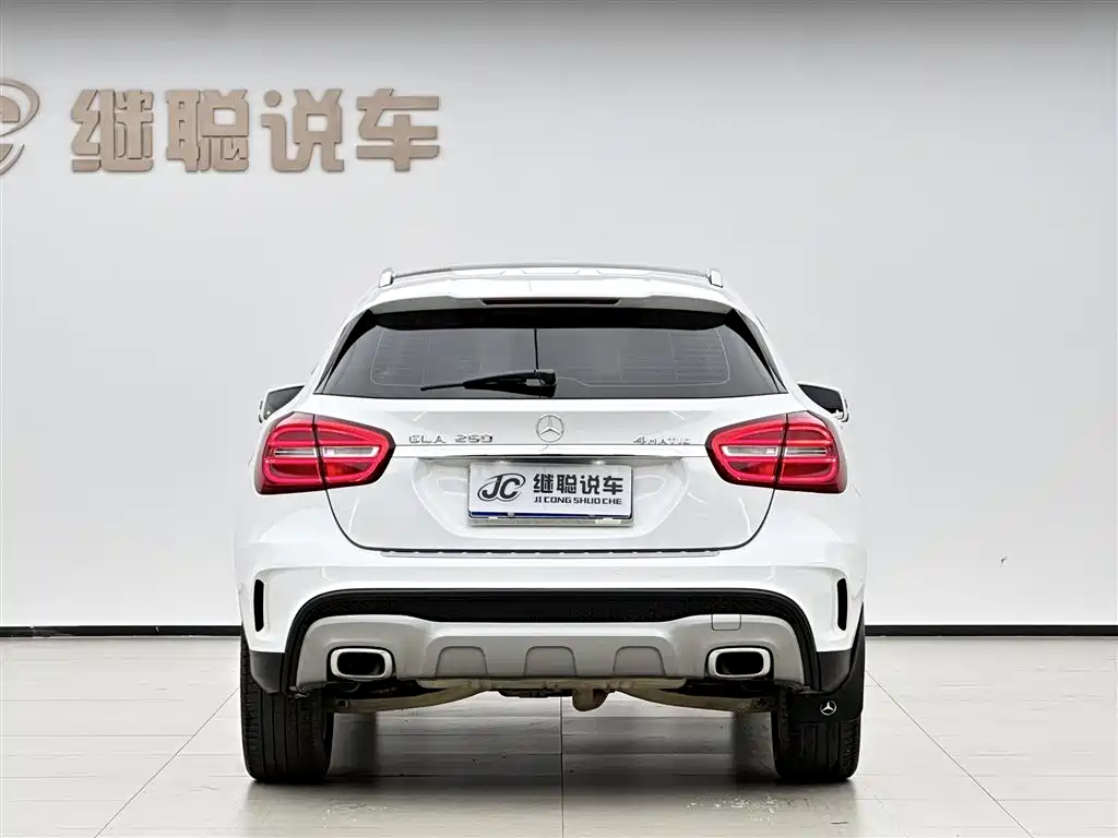 Mercedes-Benz GLA 2015