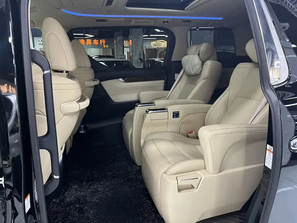 Toyota Alphard 2019 — фото 5