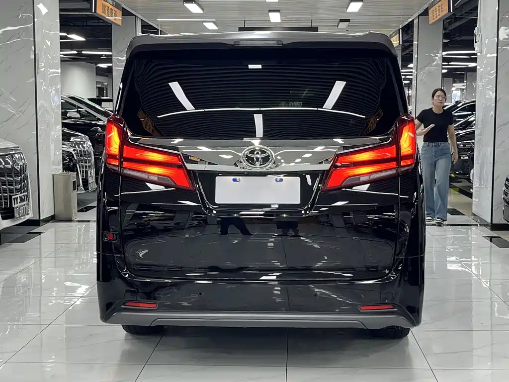 Toyota Alphard 2019 — фото 13
