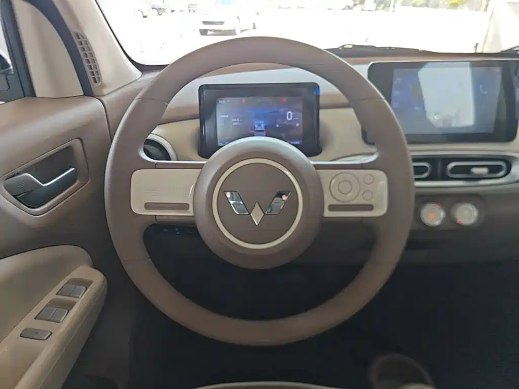 Wuling Hongguang MINIEV 2025