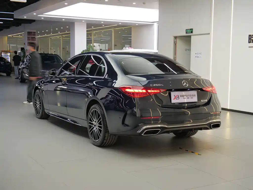 Mercedes-Benz C-Class 2023 — фото 5