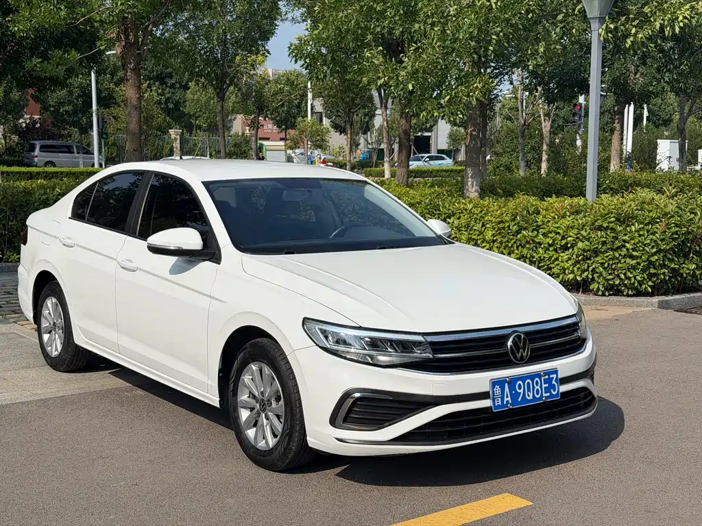 Volkswagen Bora 2023