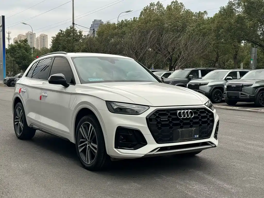 Audi Q5L 2022 — фото 3