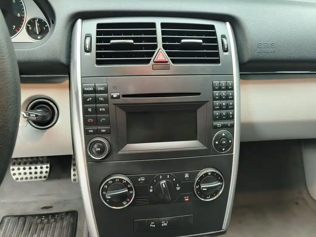 Mercedes-Benz B-Class 2010 — фото 15