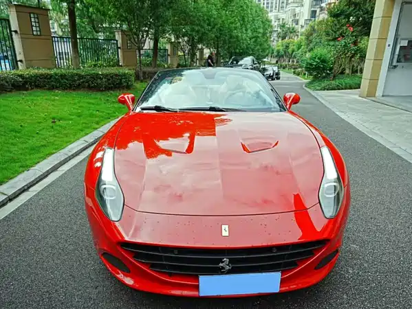 Ferrari California T 2016