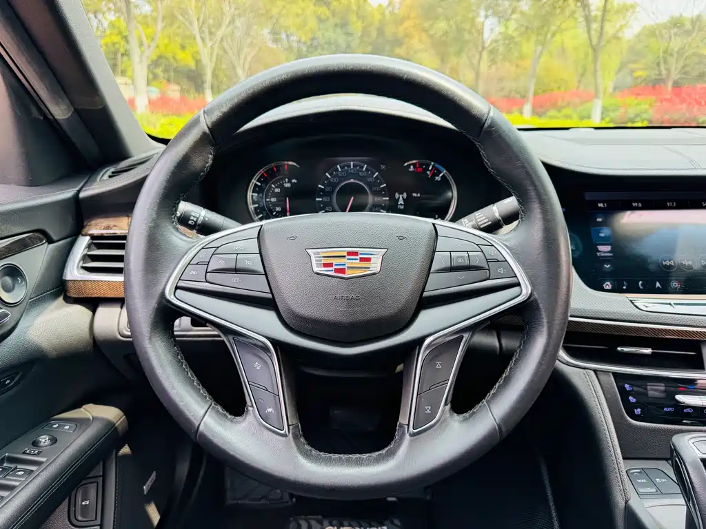 Cadillac CT6 2019 — фото 9