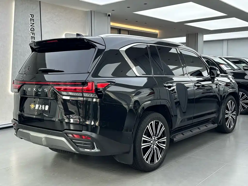 Lexus LX 2025 — фото 23