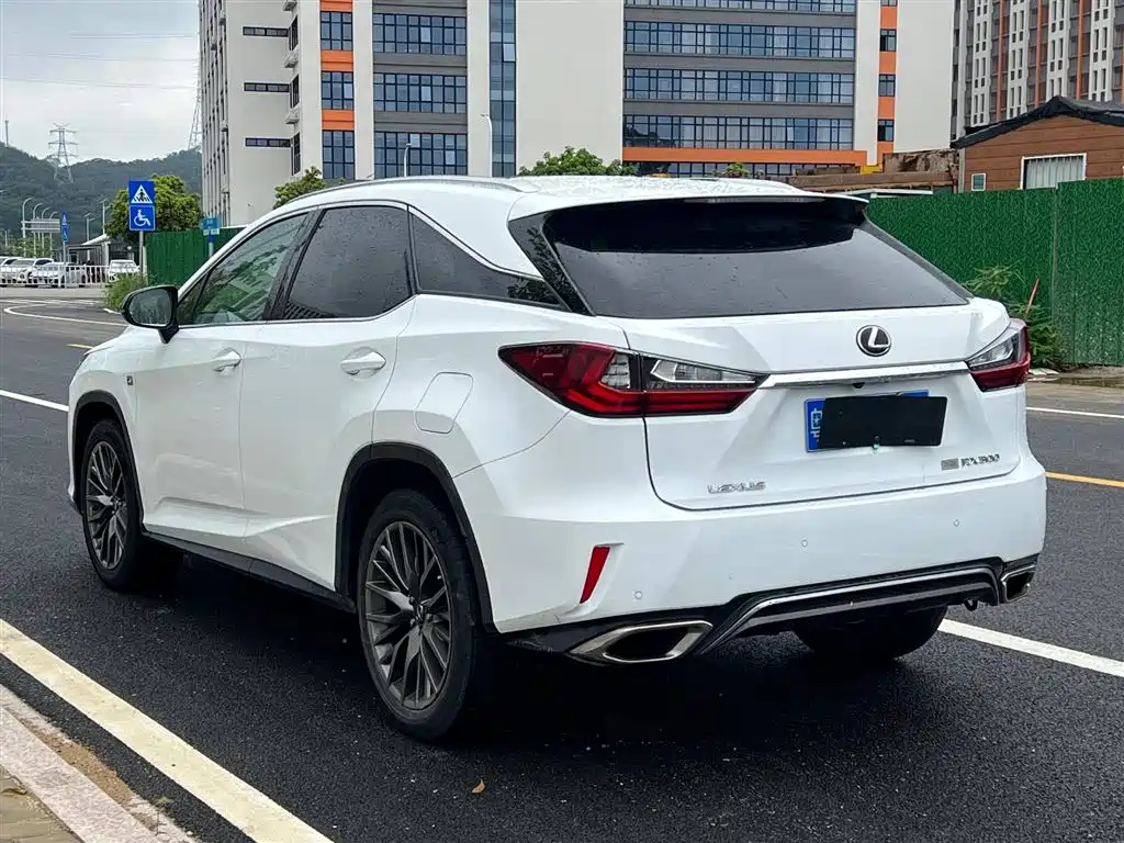 Lexus RX 2019
