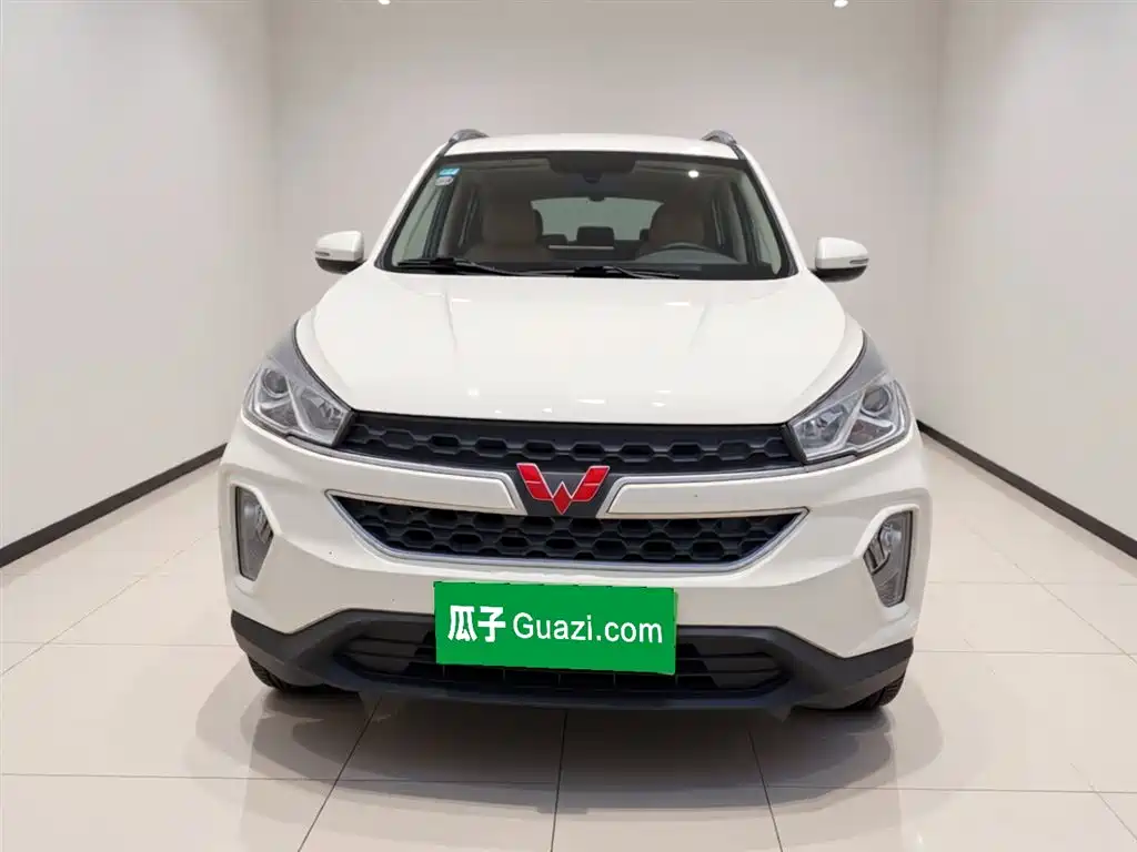 Wuling Hongguang S3 2018 — фото 24