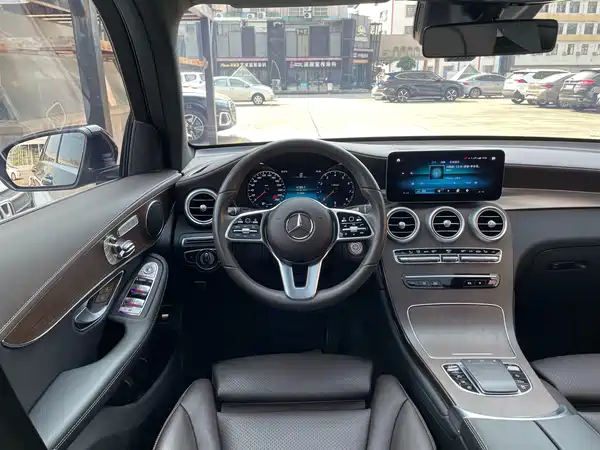 Mercedes-Benz GLC 2022