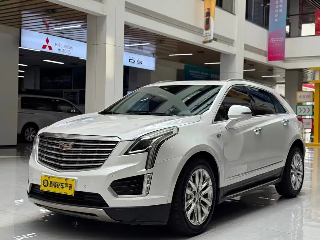 Cadillac XT5 2017 — фото 1
