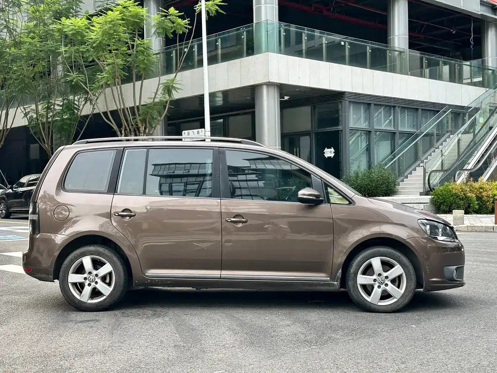 Volkswagen Touran 2013