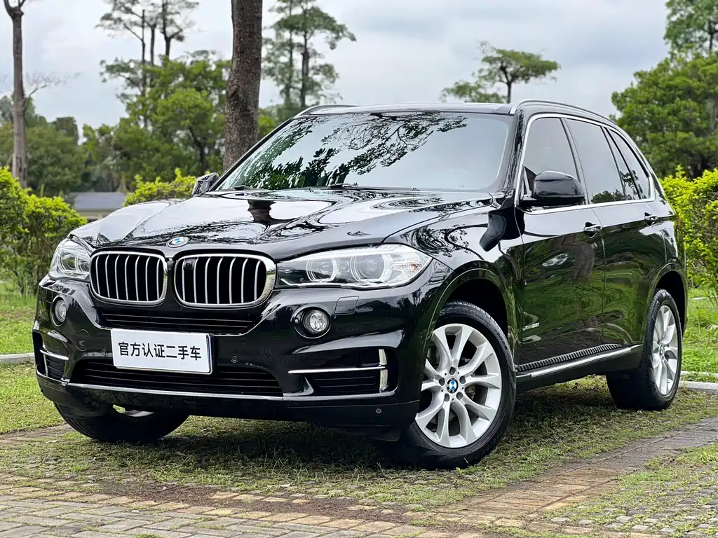 BMW X5 2018 — фото 1
