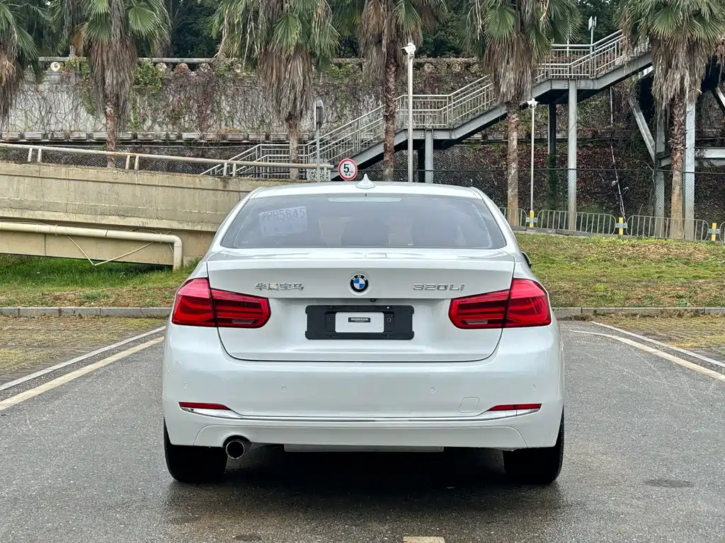 BMW 3 Series 2015