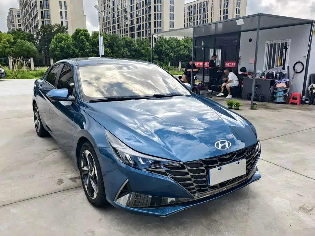 Hyundai Elantra 2021 — фото 3