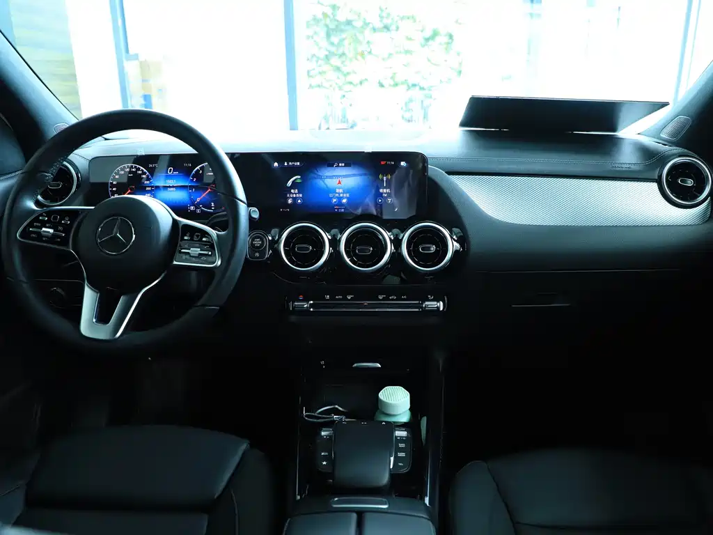 Mercedes-Benz GLA 2024 — фото 22