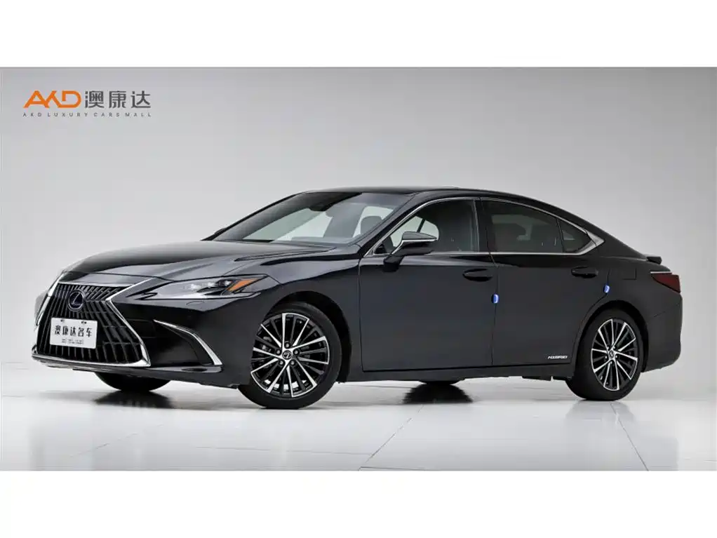 Lexus ES 2022