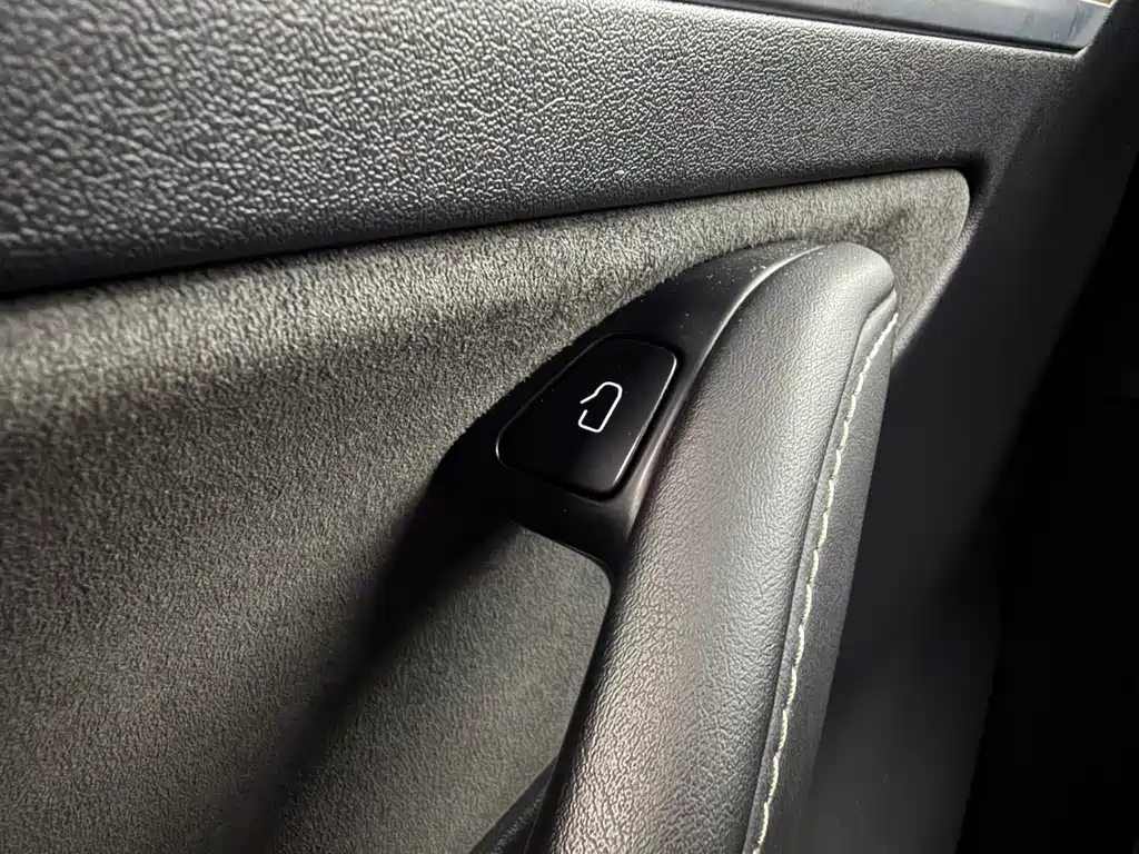 Tesla Model Y 2021 — фото 17