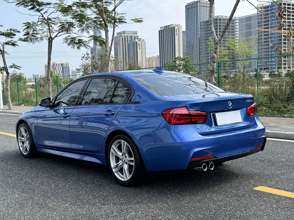 BMW 3 Series 2019 — фото 9