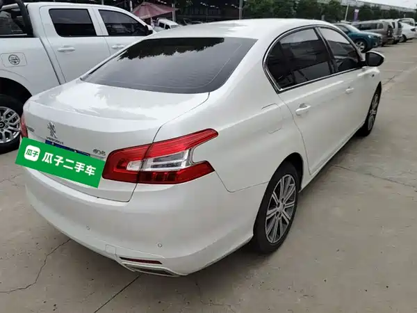 Peugeot 408 2016