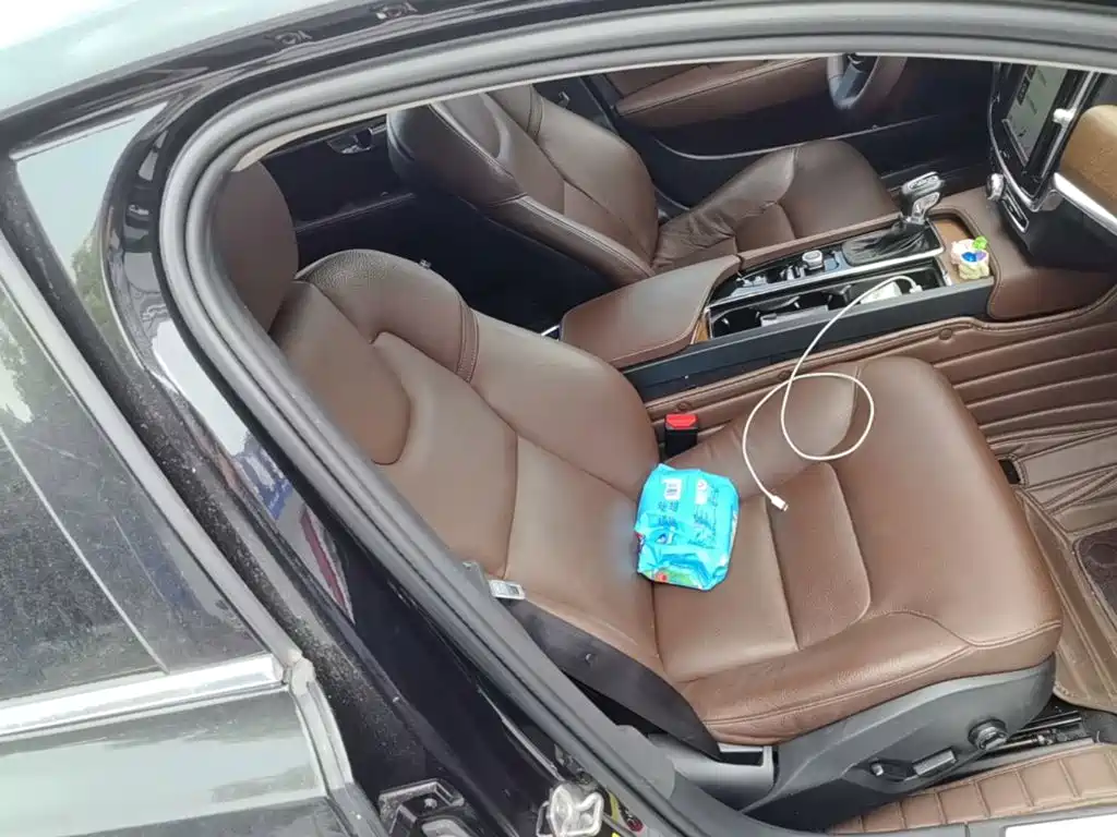 Volvo S90 2020 — фото 25