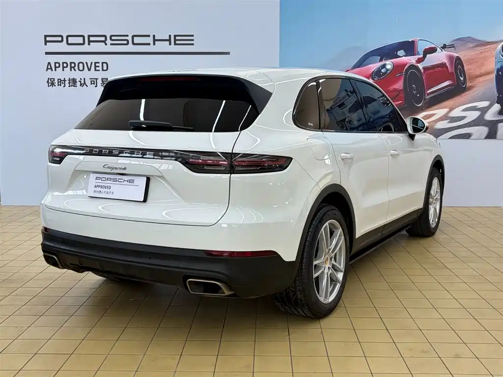 Porsche Cayenne 2019 — фото 13